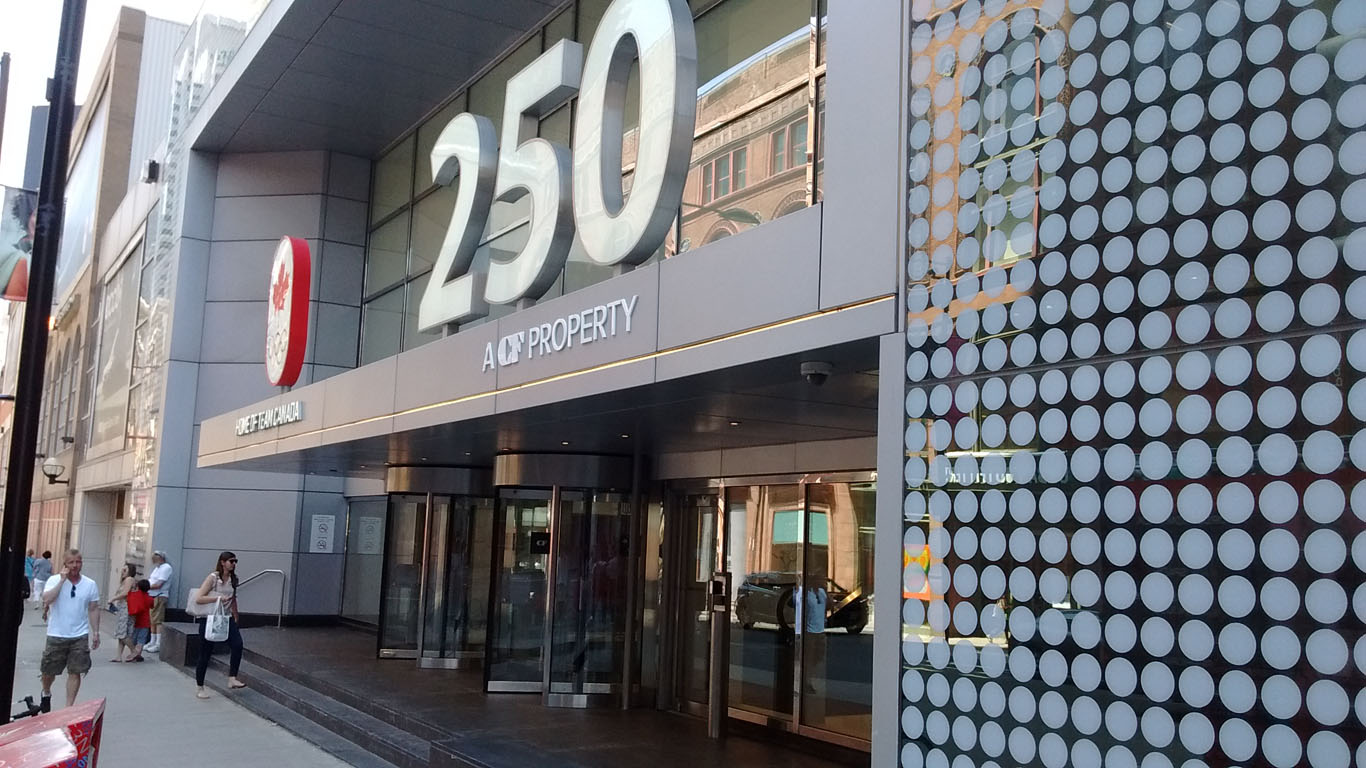 St. Michael's Hospital Research - 250 Yonge